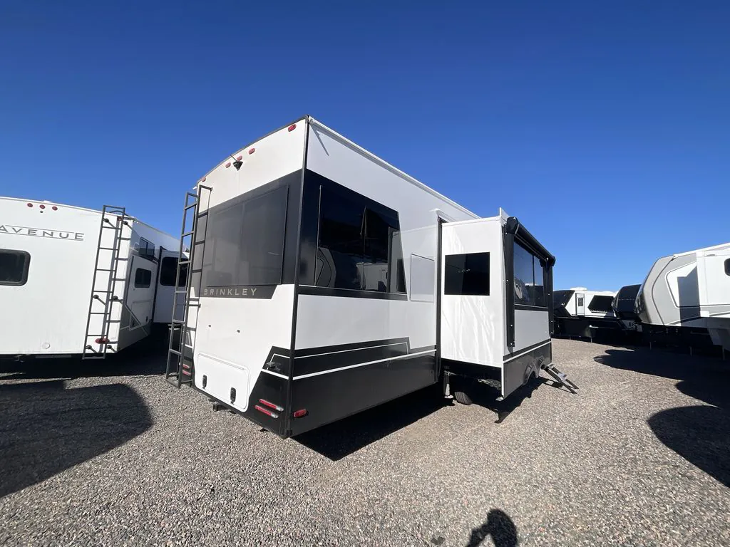 2026 Brinkley Model Z 3515, Photos photo 3