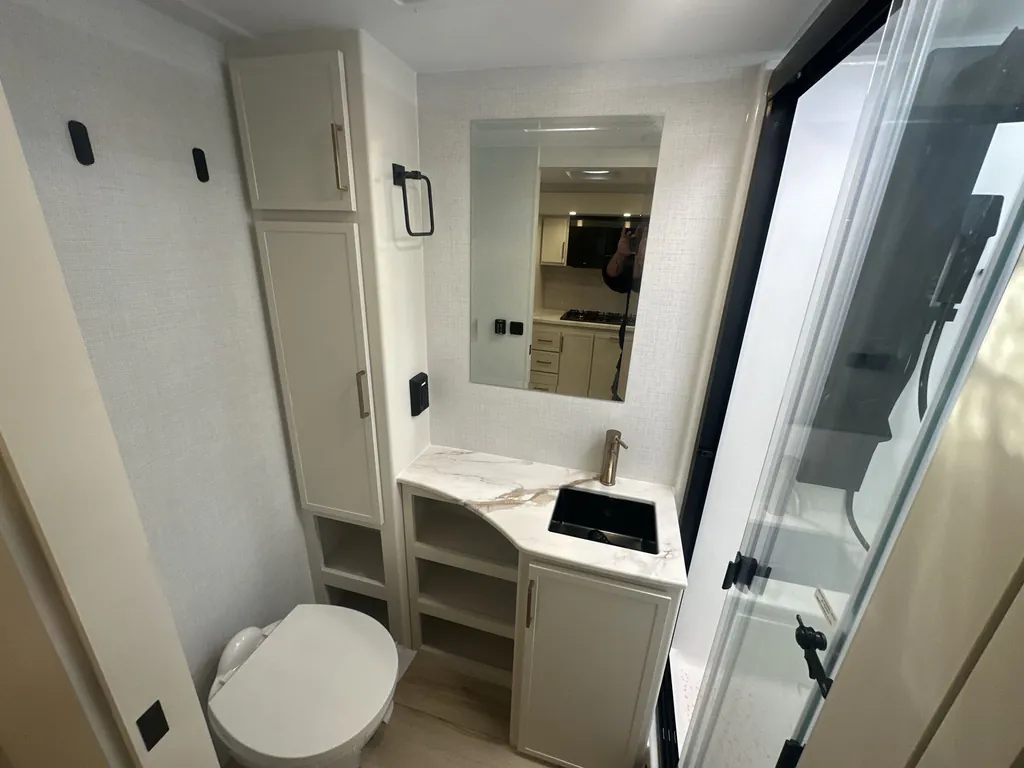 2026 Brinkley Model Ix 23X, Photos photo 8