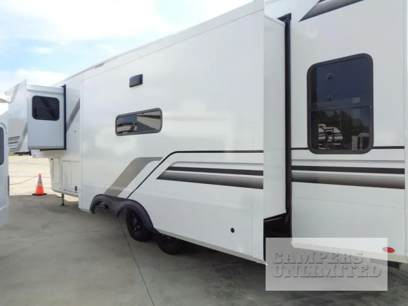 2026 Grand Design Influence 3003RL - Photo 4