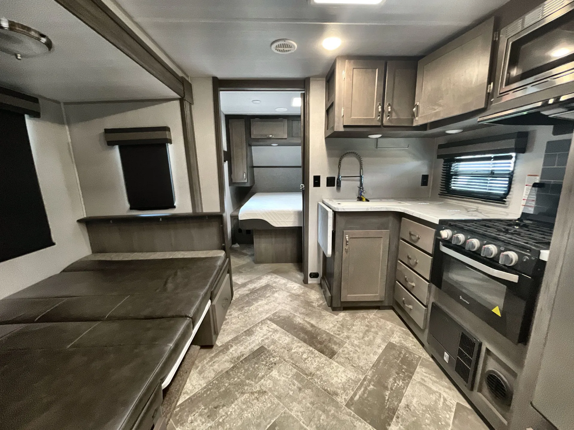 2021 East to West Alta 2800KBH — living area main