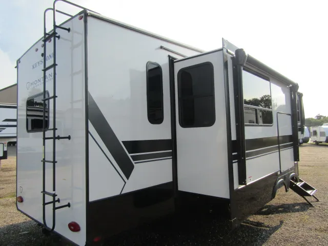 2026 Keystone Montana High Country 325RK - Photo 3
