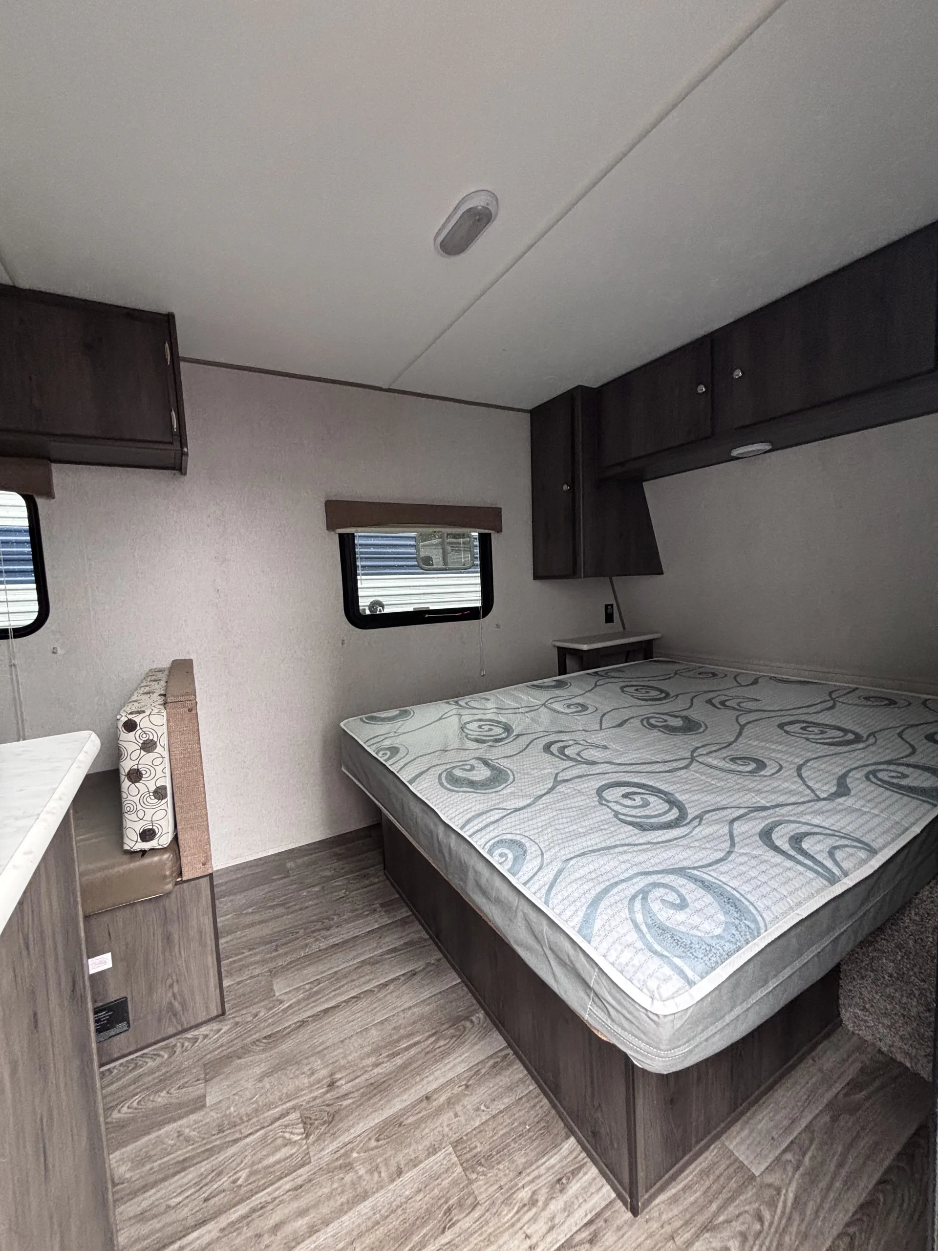 2019 Coachmen Clipper 17FQ - Photo 3