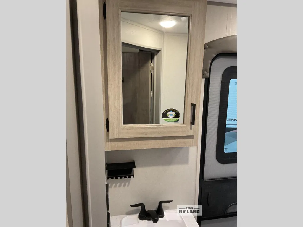 2026 Coachmen Catalina Legacy Edition 273DBHCK, Photos photo 23
