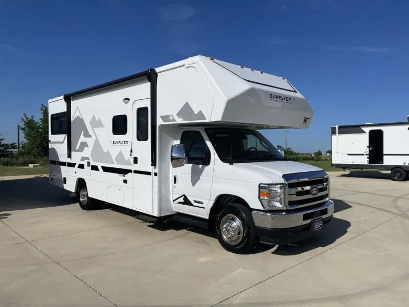 2027 Winnebago Sunflyer 24GG - Photo 3