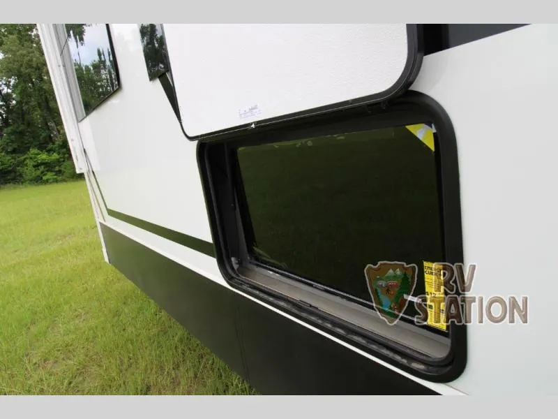2026 KZ Durango Gold 384MSQ - Photo 4