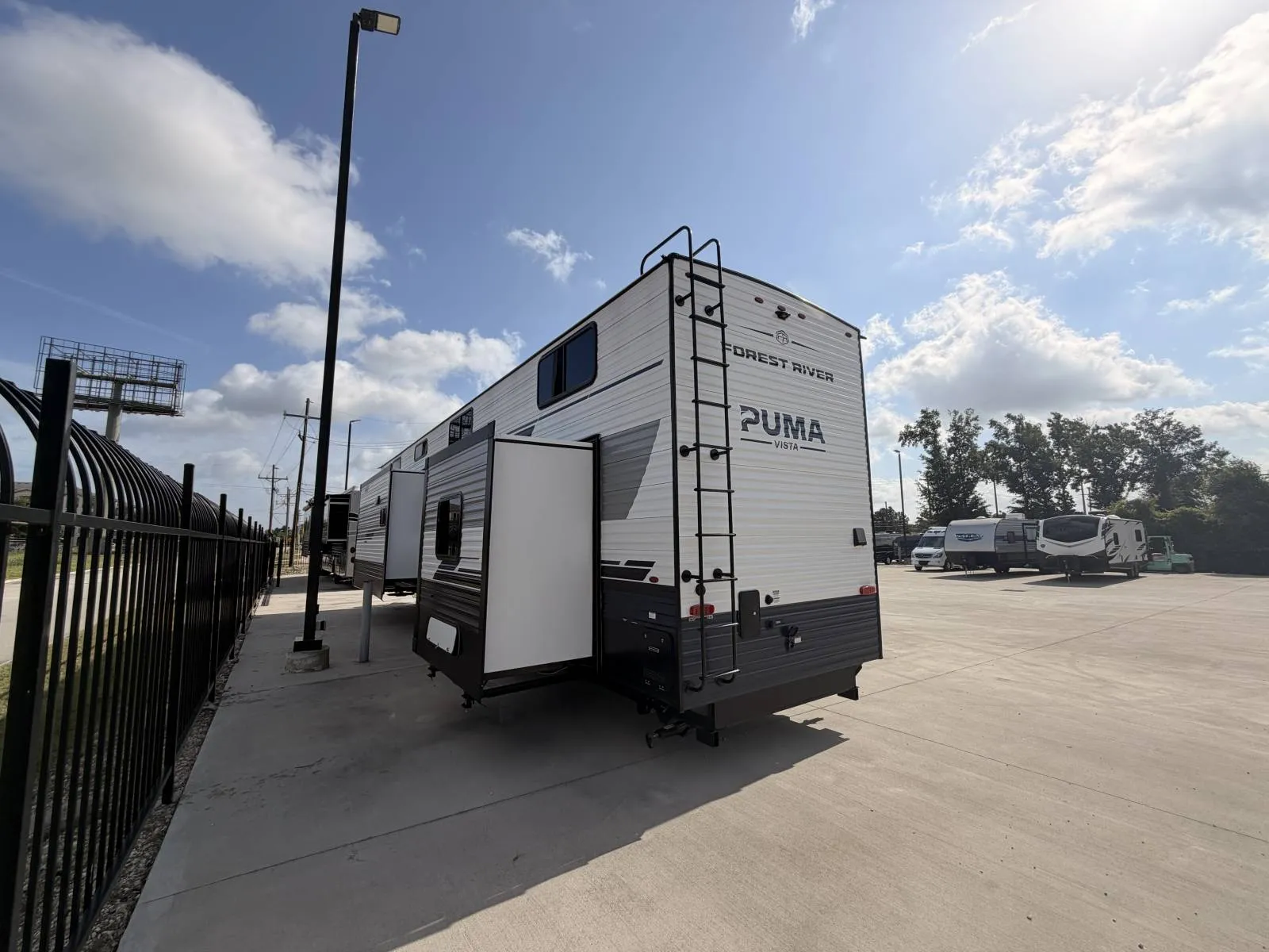 2026 Forest River Puma Vista 402LFT - Photo 3
