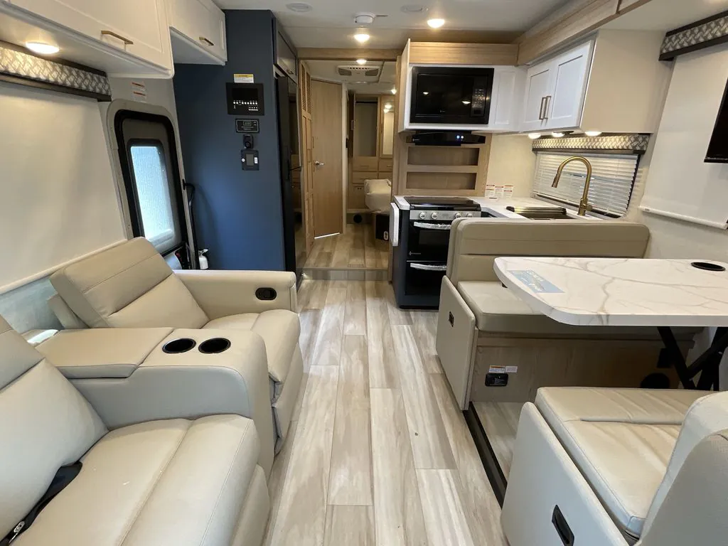 2027 Thor Motor Coach Geneva 29VT - Photo 4