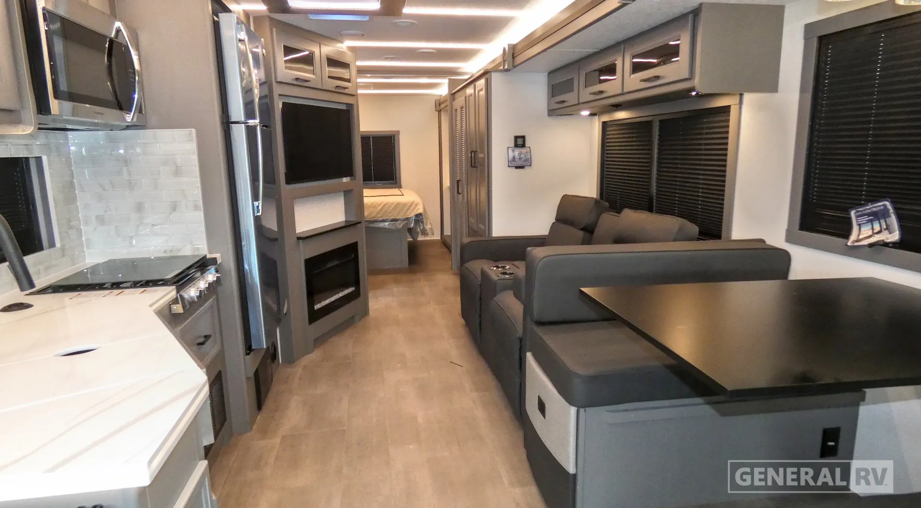 2027 Coachmen Encore 335FS - Photo 3