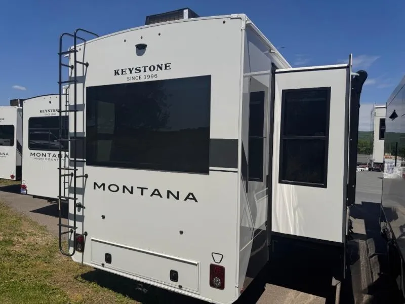 2026 Keystone Montana 3100RL - Photo 3