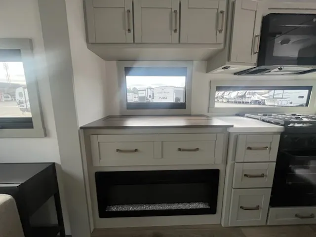 2026 Brinkley Model Z 297, Photos photo 10
