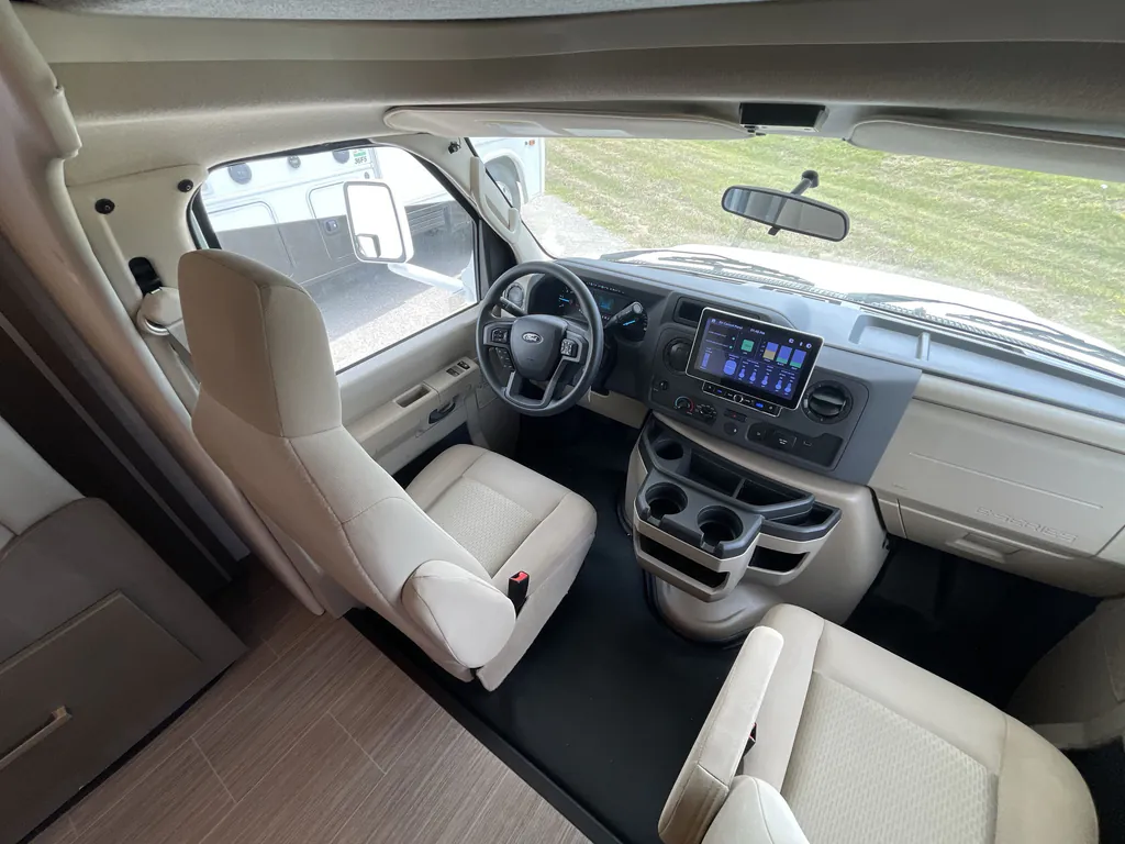 2025 Thor Motor Coach Freedom Elite 27HE, Photos photo 21