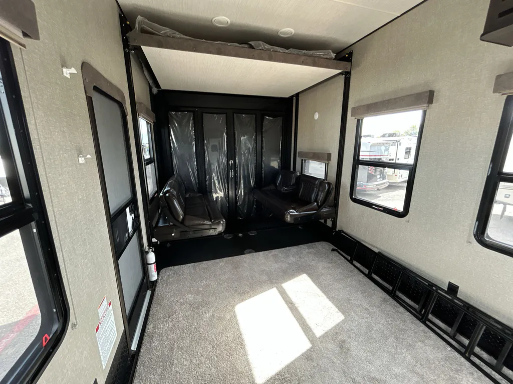 2019 Grand Design Momentum 381M, Photos photo 30