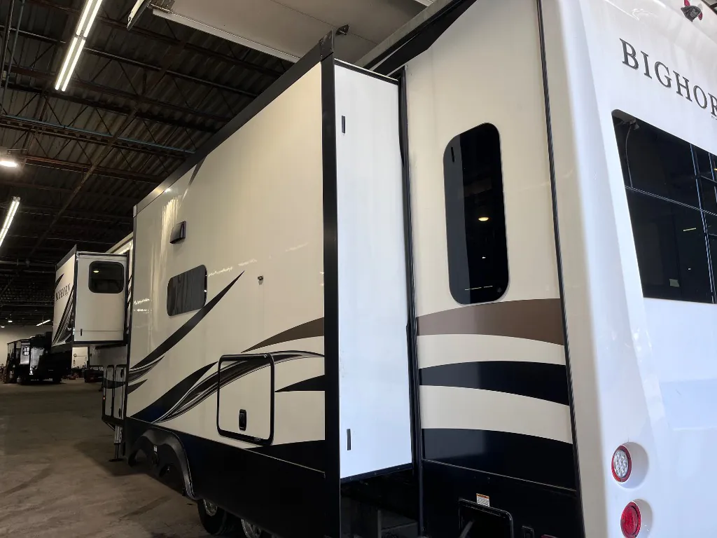 2020 Heartland Bighorn 3370 EL - Photo 4