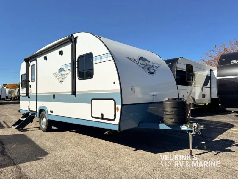 2026 Gulf Stream RV Vintage Cruiser 19ERD - Photo 2