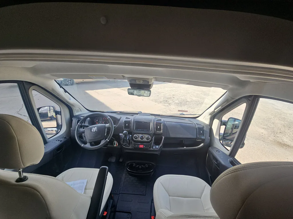 2022 Winnebago Travato 59G, Photos photo 10