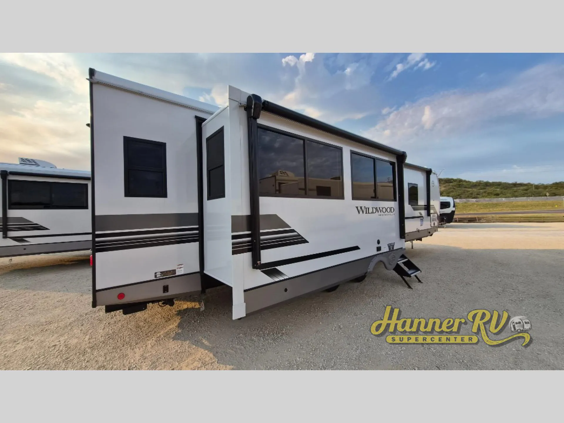 2027 Forest River Wildwood Heritage Glen 308RL - Photo 3