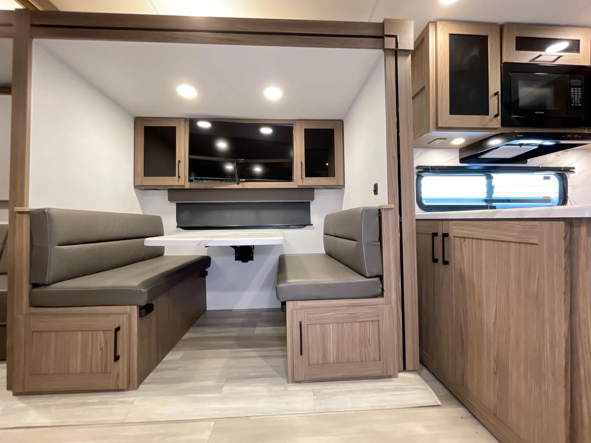 2025 Alliance RV Delta 321BH — living area main