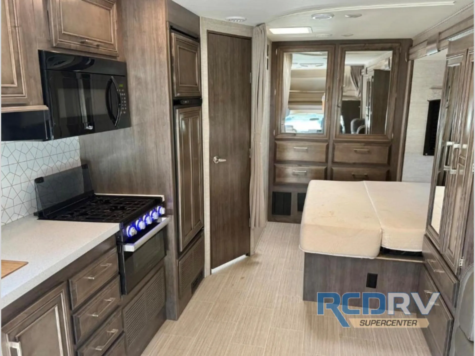 2022 Entegra Coach Odyssey 24B - Photo 4