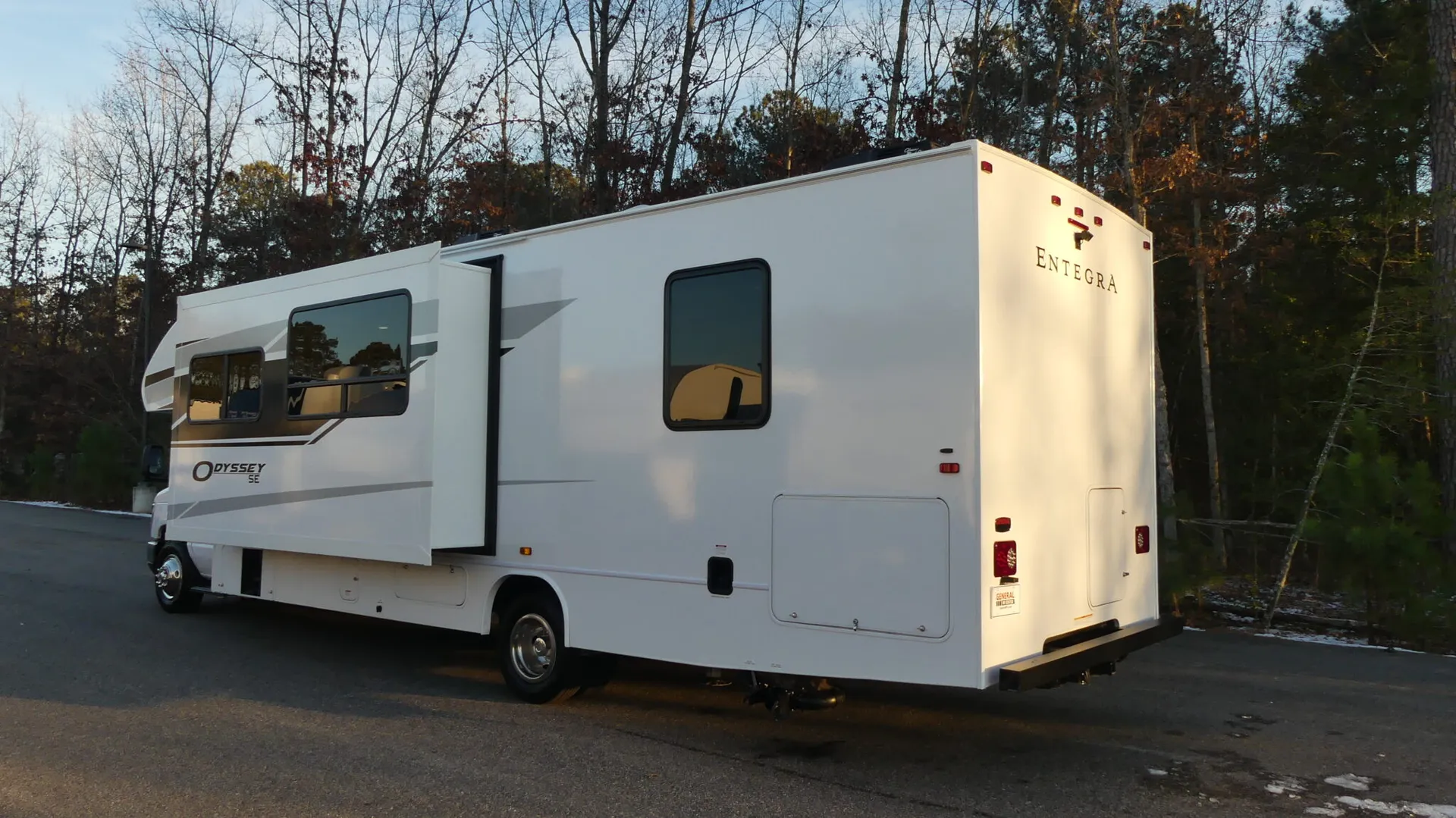 2026 Entegra Coach Odyssey 29K - Photo 4