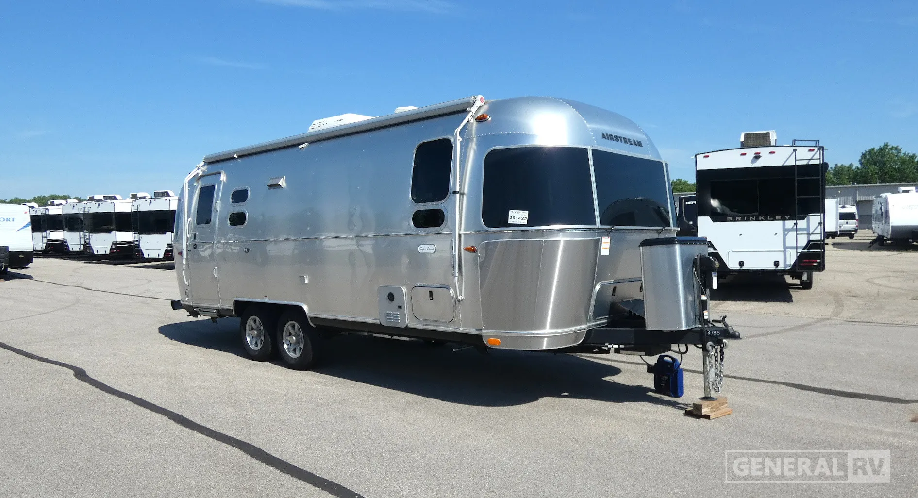 2023 Airstream Flying Cloud 25FB - Photo 2