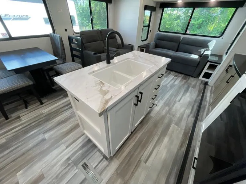 2026 Jayco Jay Flight SLX 334RTS - Photo 4