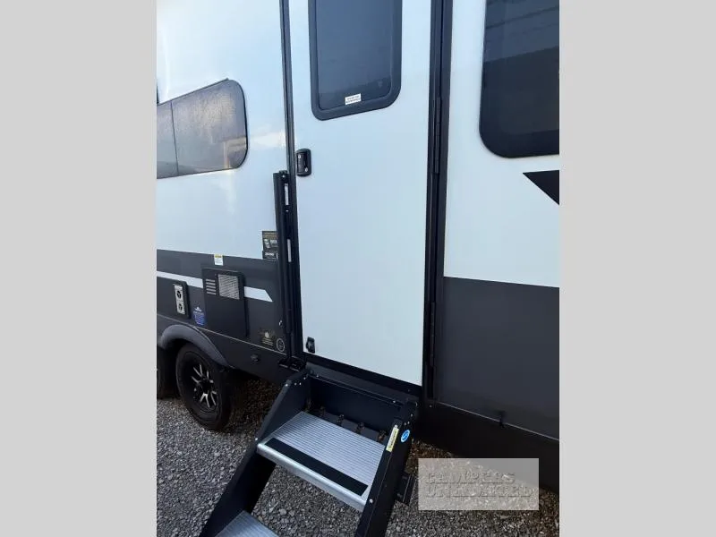 2026 Forest River Rockwood Mini Lite 2509S - Photo 3