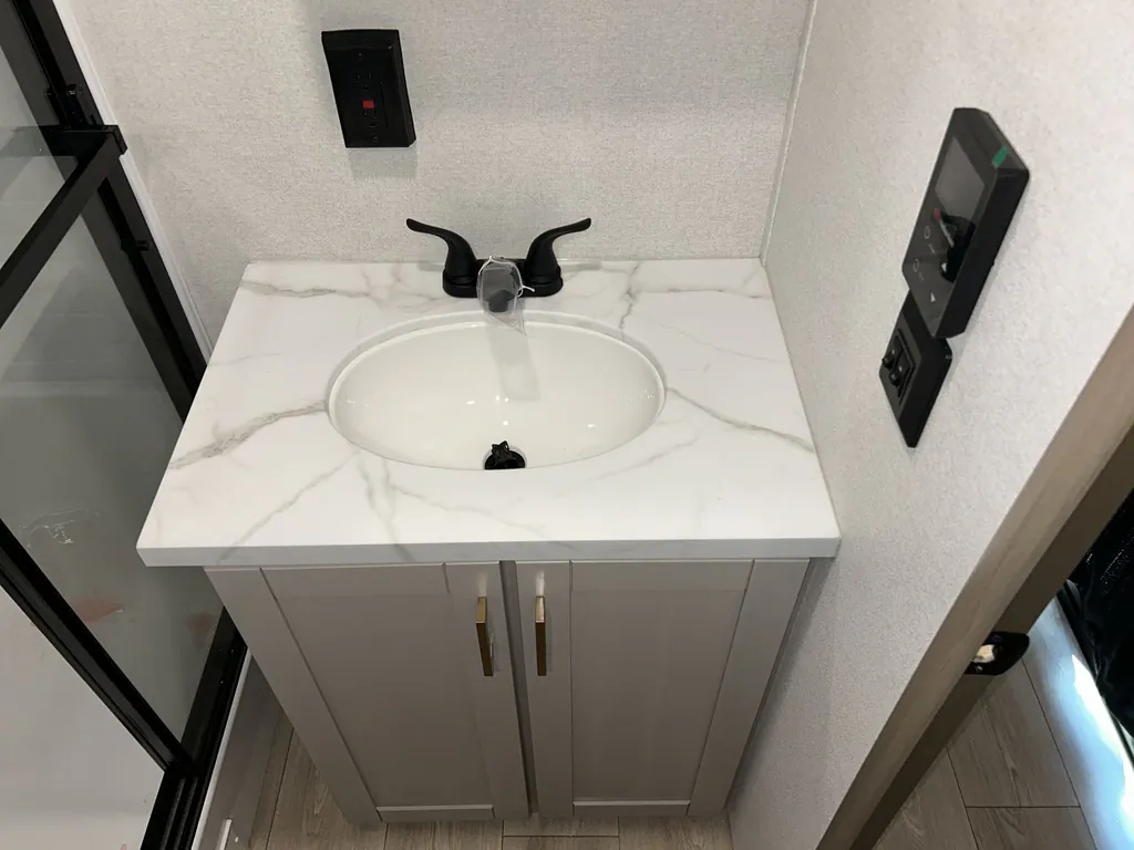 2027 Jayco Jay Flight Bungalow 401LOFT DS, Photos photo 56