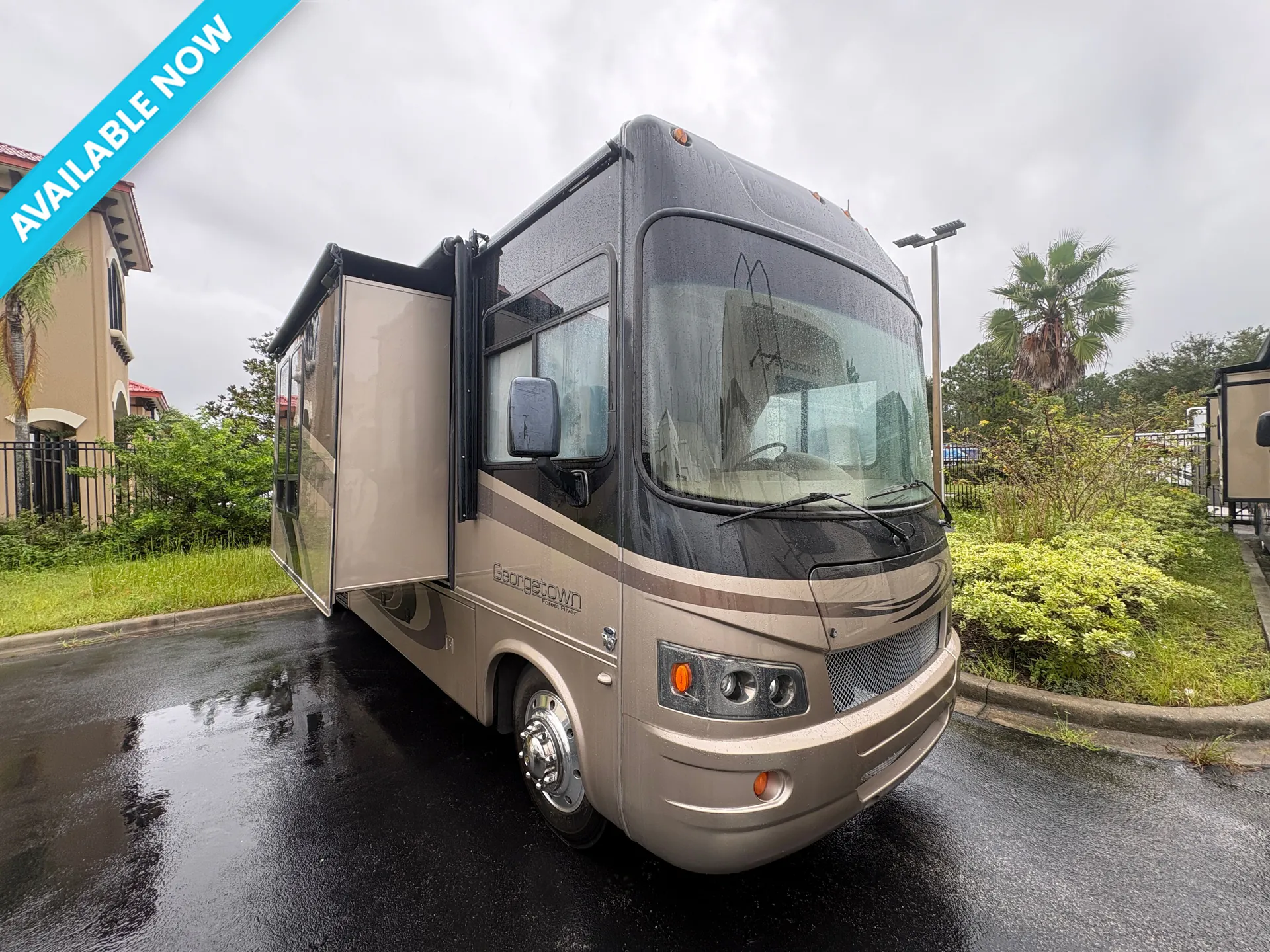 2011 Forest River Georgetown XL 378TS - Photo 2