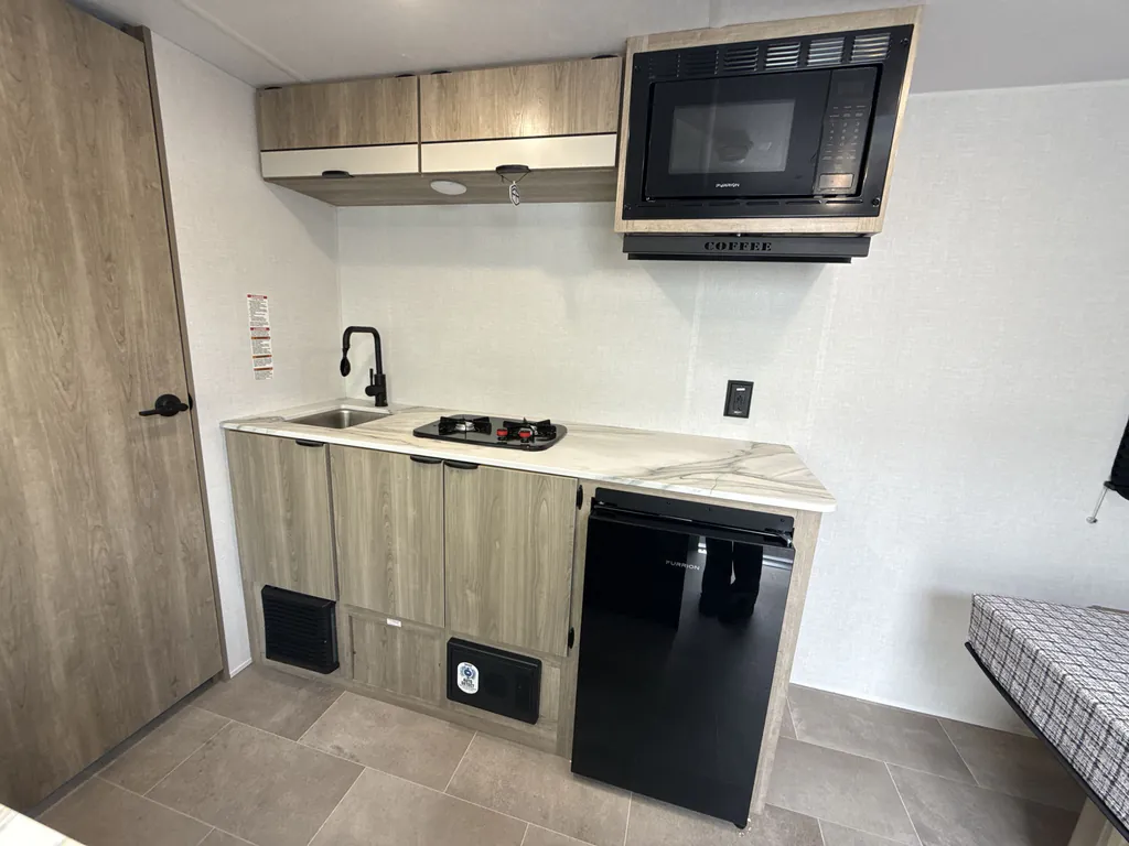 2027 Forest River Airelume 162, Photos photo 11
