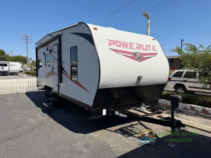 2019 Pacific Coachworks POWER LITE Used    TH 2213 FS - Main photo