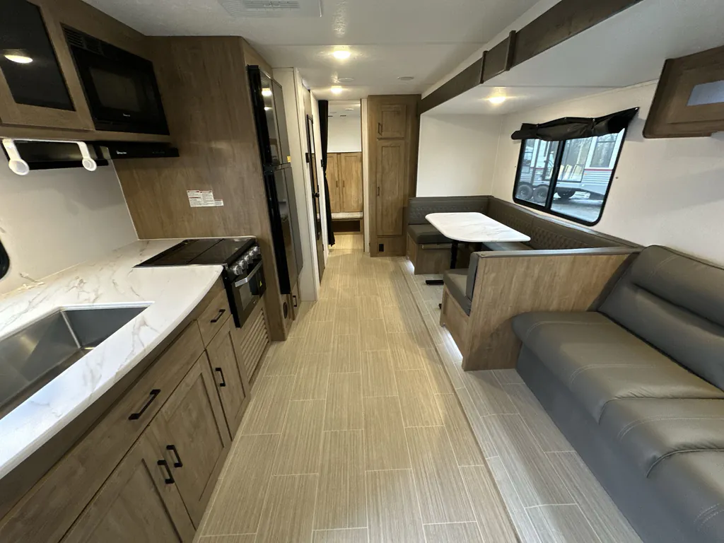 2024 Coachmen Freedom Express Select 29SE, Photos photo 9