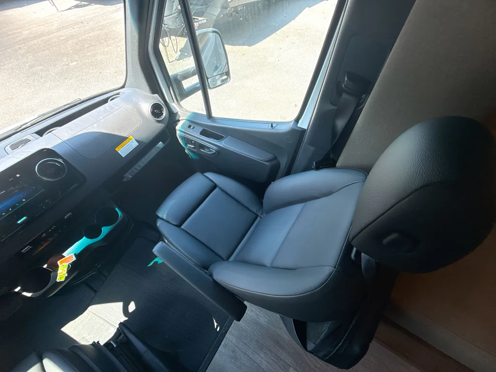 2024 Tiffin Wayfarer 25 RLW, Photos photo 20