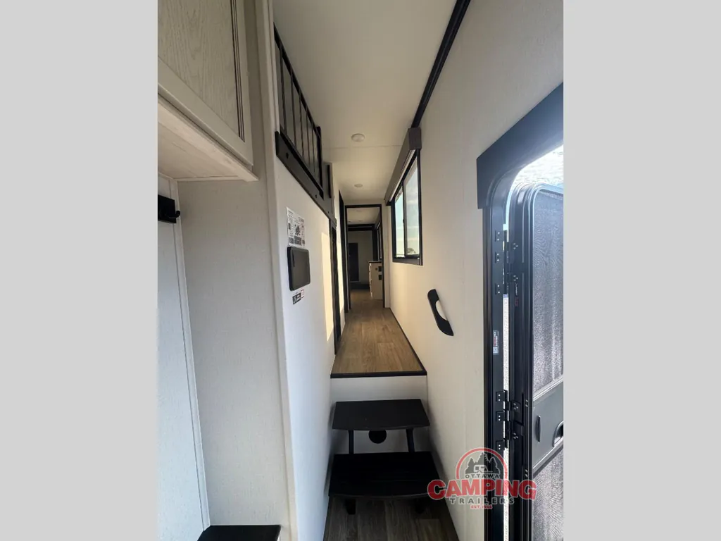 2027 Forest River Sabre 36FLX, Photos photo 10