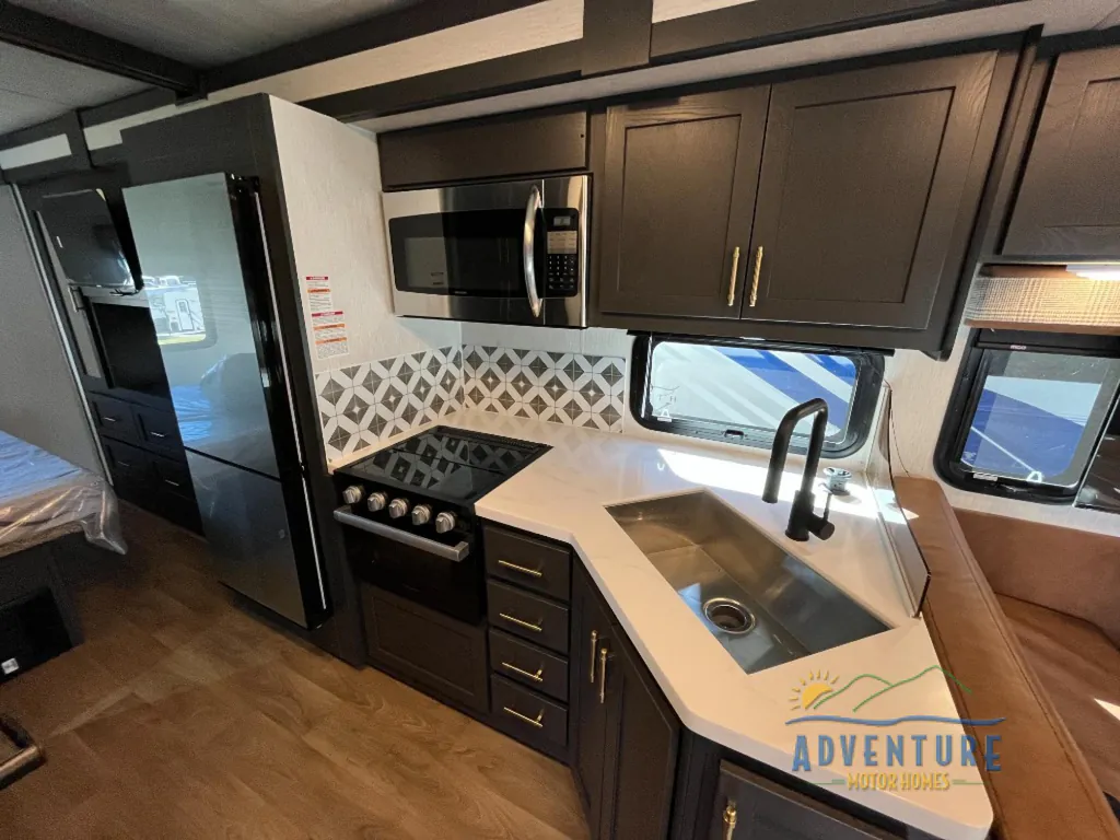2027 Nexus Maximus 32MX, Photos photo 11