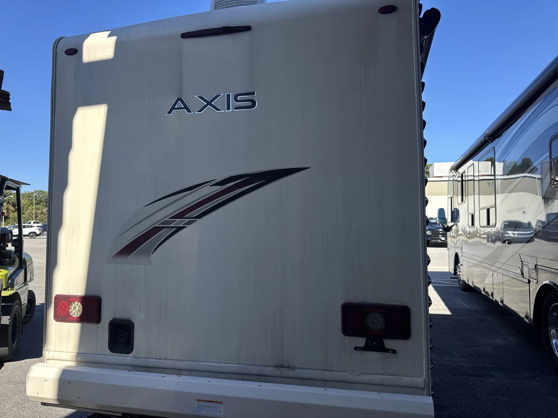 2022 Thor Motor Coach Axis 24.3 — living area main