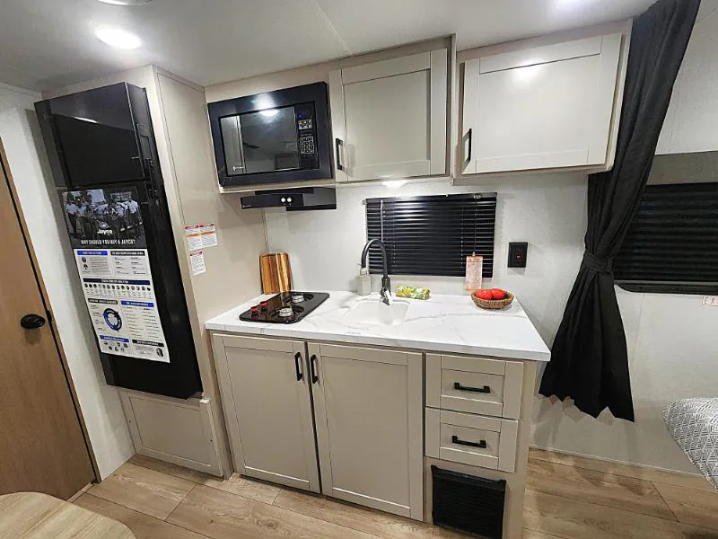 2027 Jayco Jay Flight 175FQ, Photos photo 6
