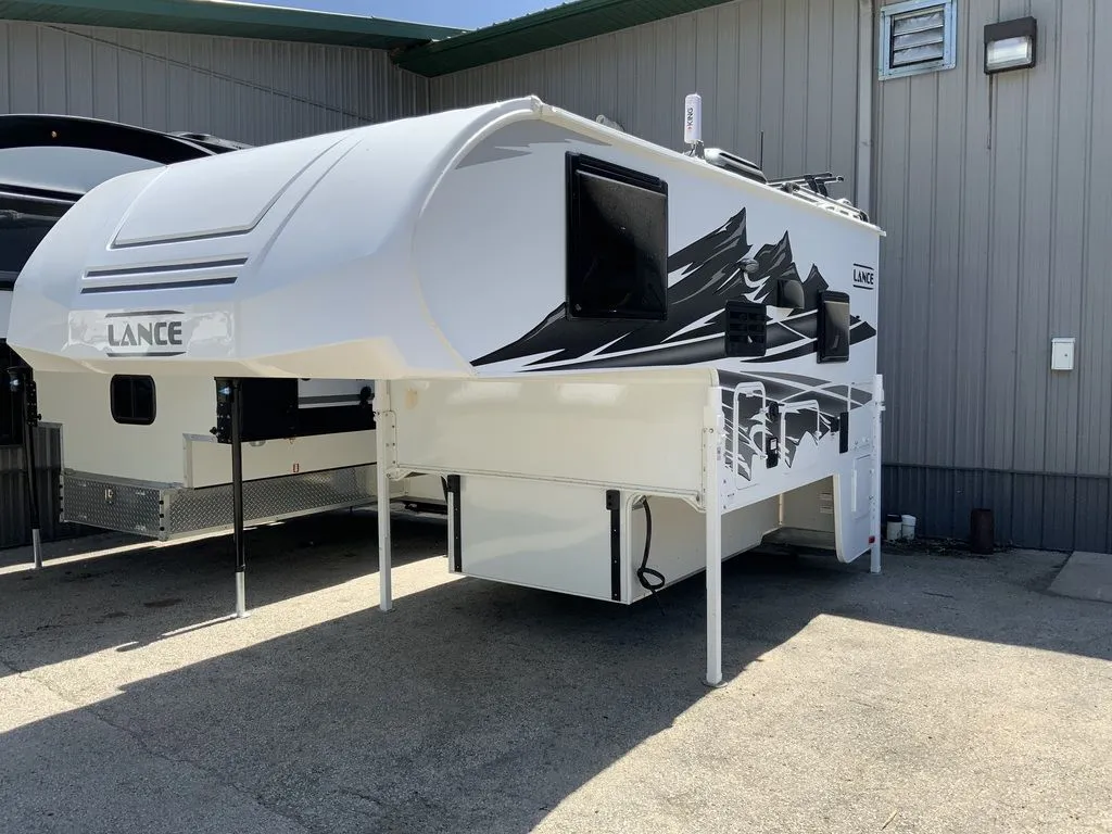 2027 Lance Truck Camper Short Bed 825 - Main photo