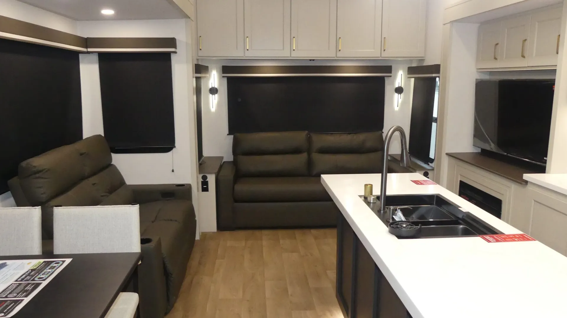 2026 Grand Design Influence 3003RL - Photo 3