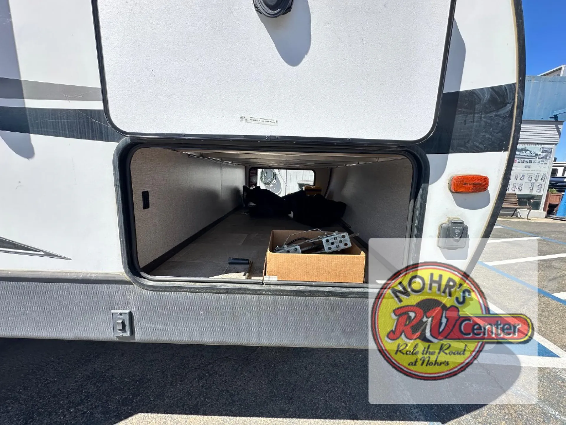 2020 Dutchmen Coleman Light 2515RL - Photo 3