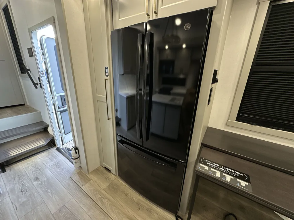 2026 Brinkley Model G 4150, Photos photo 22