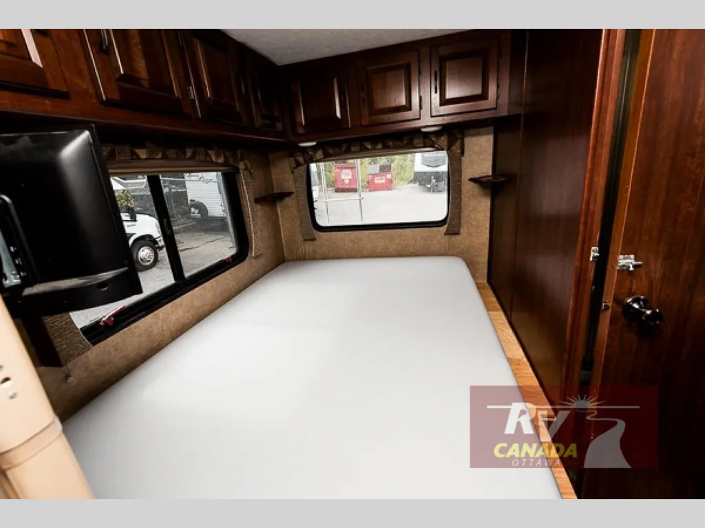 2015 Forest River Sunseeker 2300, Photos photo 17