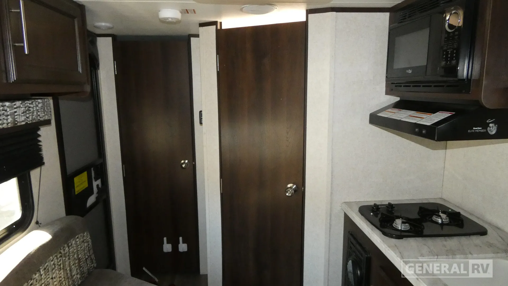 2019 Jayco Jay Flight SLX 7 145RB - Photo 3