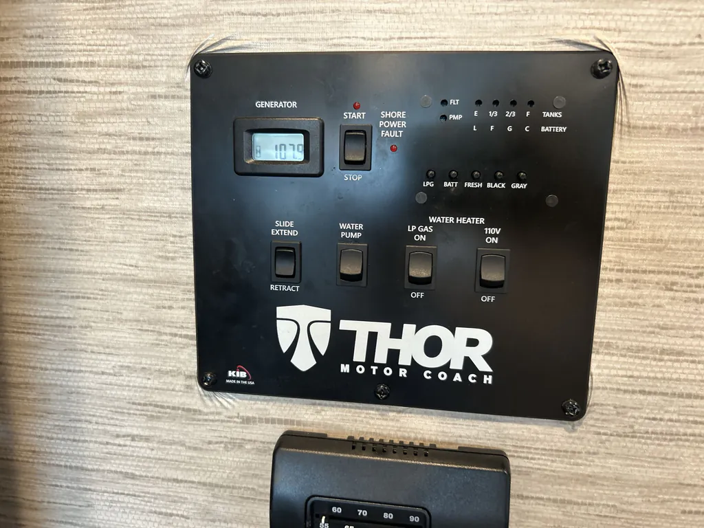 2022 Thor Motor Coach Freedom Traveler A32, Photos photo 19