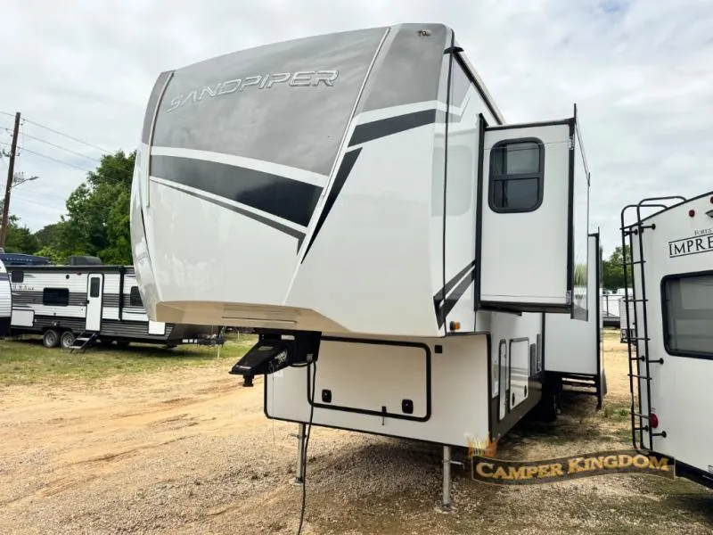 2024 Forest River Sandpiper 4003MB - Photo 3