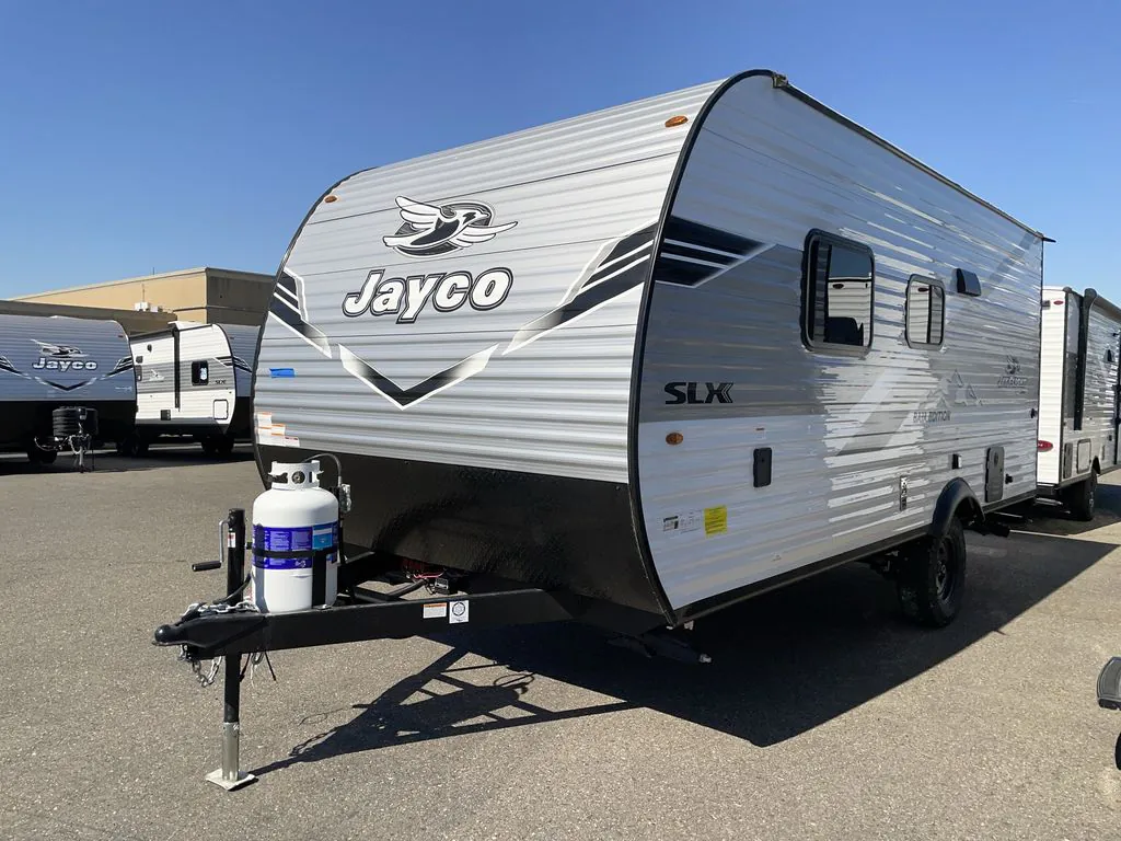 2027 Jayco Jay Flight SLX 175FQW - Photo 3