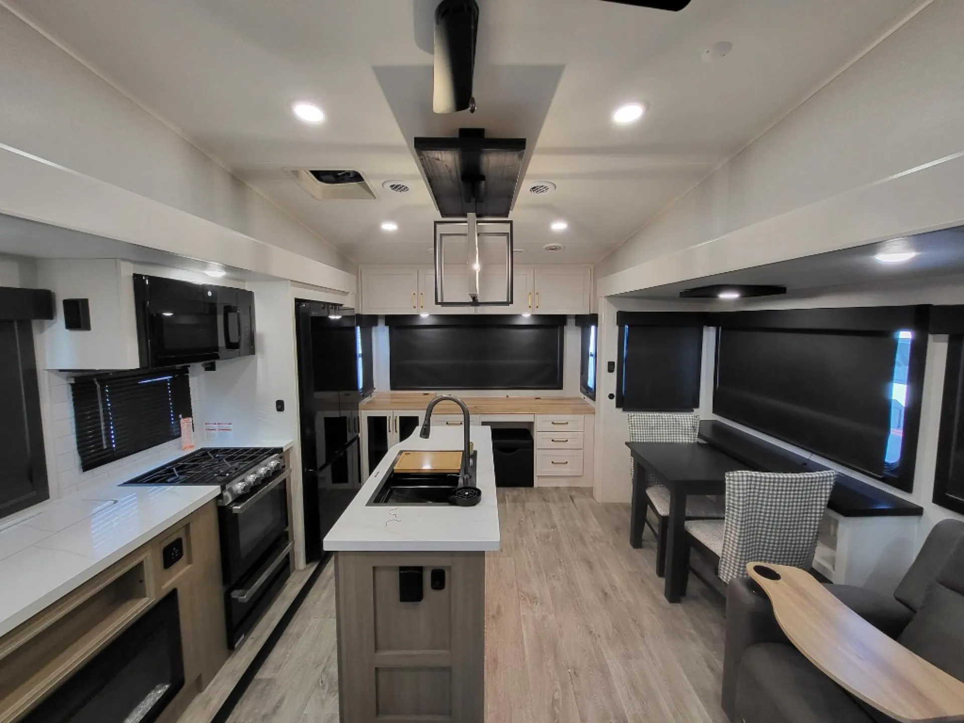 2026 Jayco Eagle 325MKTS - Photo 3