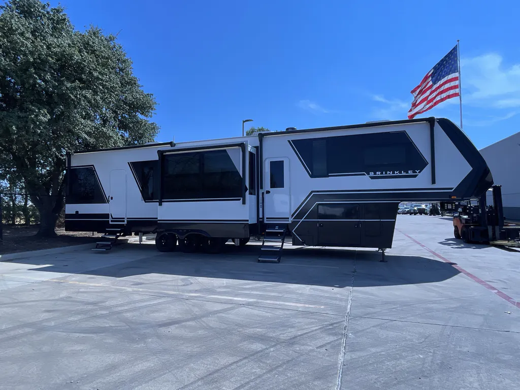 2024 Brinkley Model G 4000, Photos photo 5