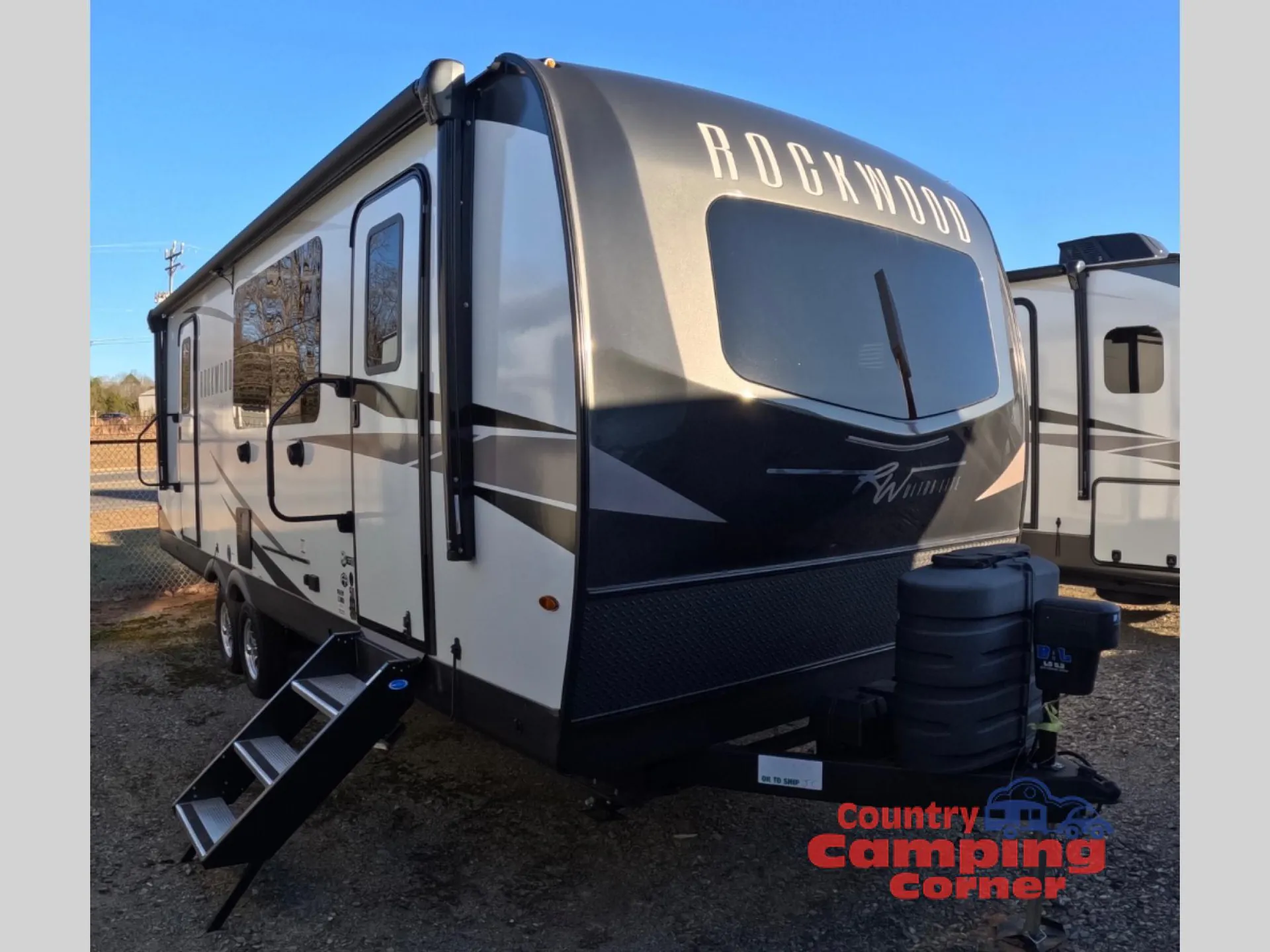 2025 Forest River Rockwood Ultra Lite 2619FK - Photo 2