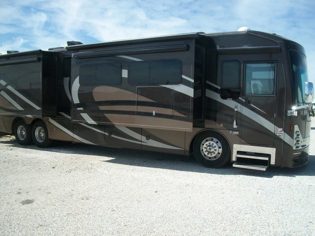 2017 Thor Motor Coach Tuscany 42GX - Photo 4