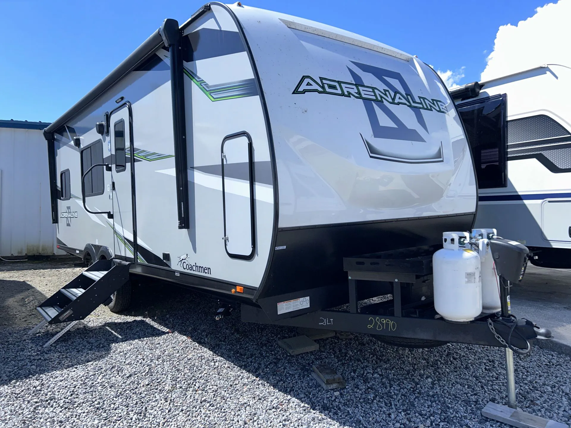 2024 Coachmen Adrenaline 21LT - Photo 2